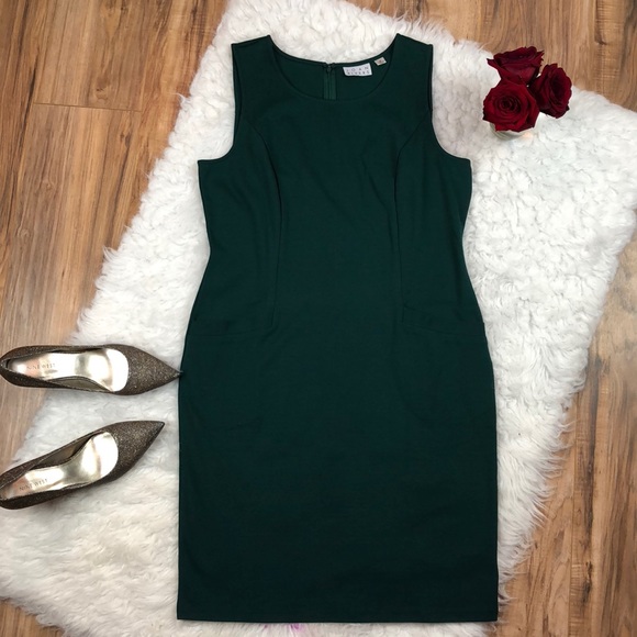 Joan Rivers Dresses & Skirts - Joan Rivers Sz 10 dark green midi dress